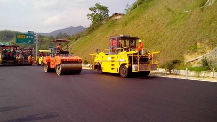 全省高速公路路面、綠化施工觀摩會召開